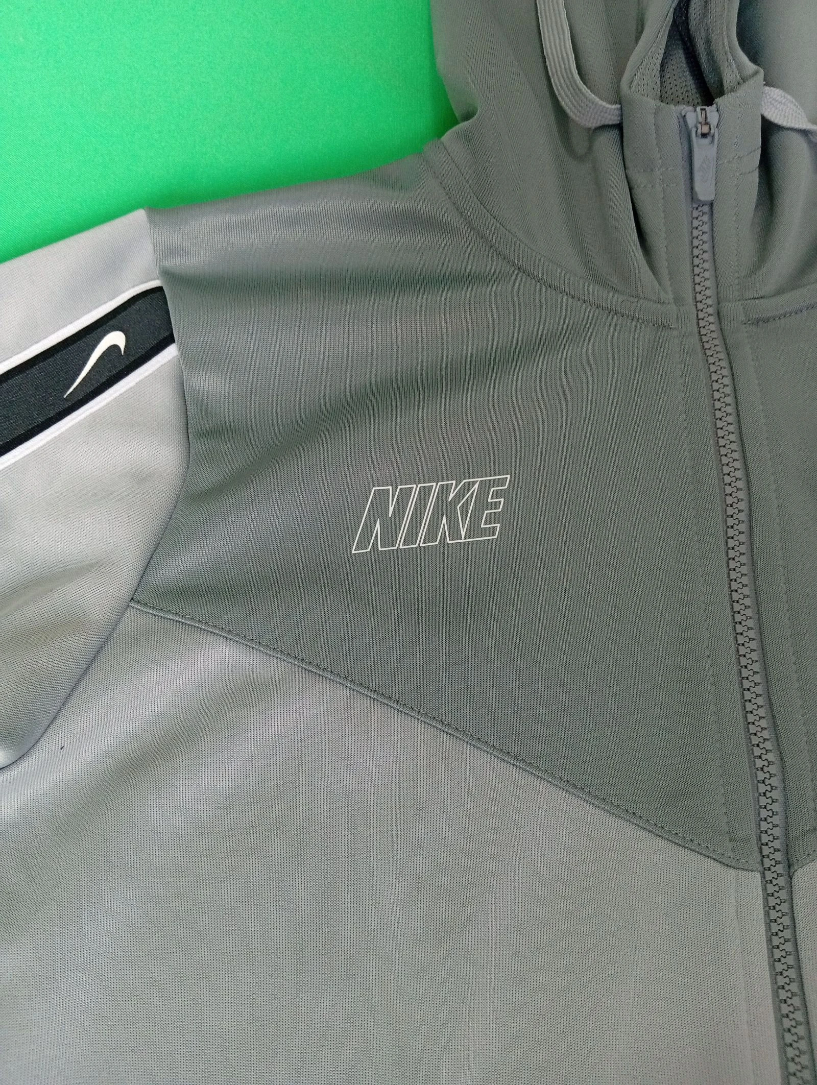 Camisola com capuz e zíper Nike de dois materiais Cinza - Tamanho PP – photo 3